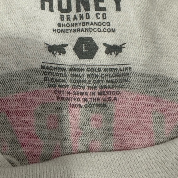 NWT Honey Brand Co Bumblebee Swarm Tee Mens Large - Picture 5 of 5
